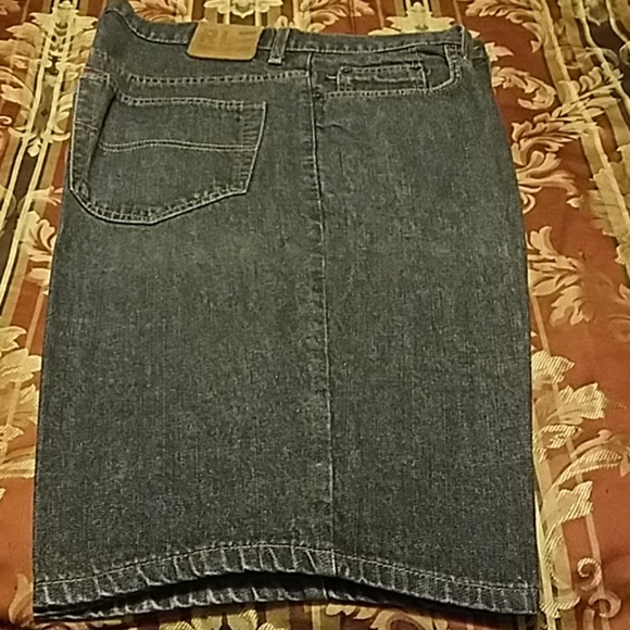 POLO Shorts - Picture 2 of 8